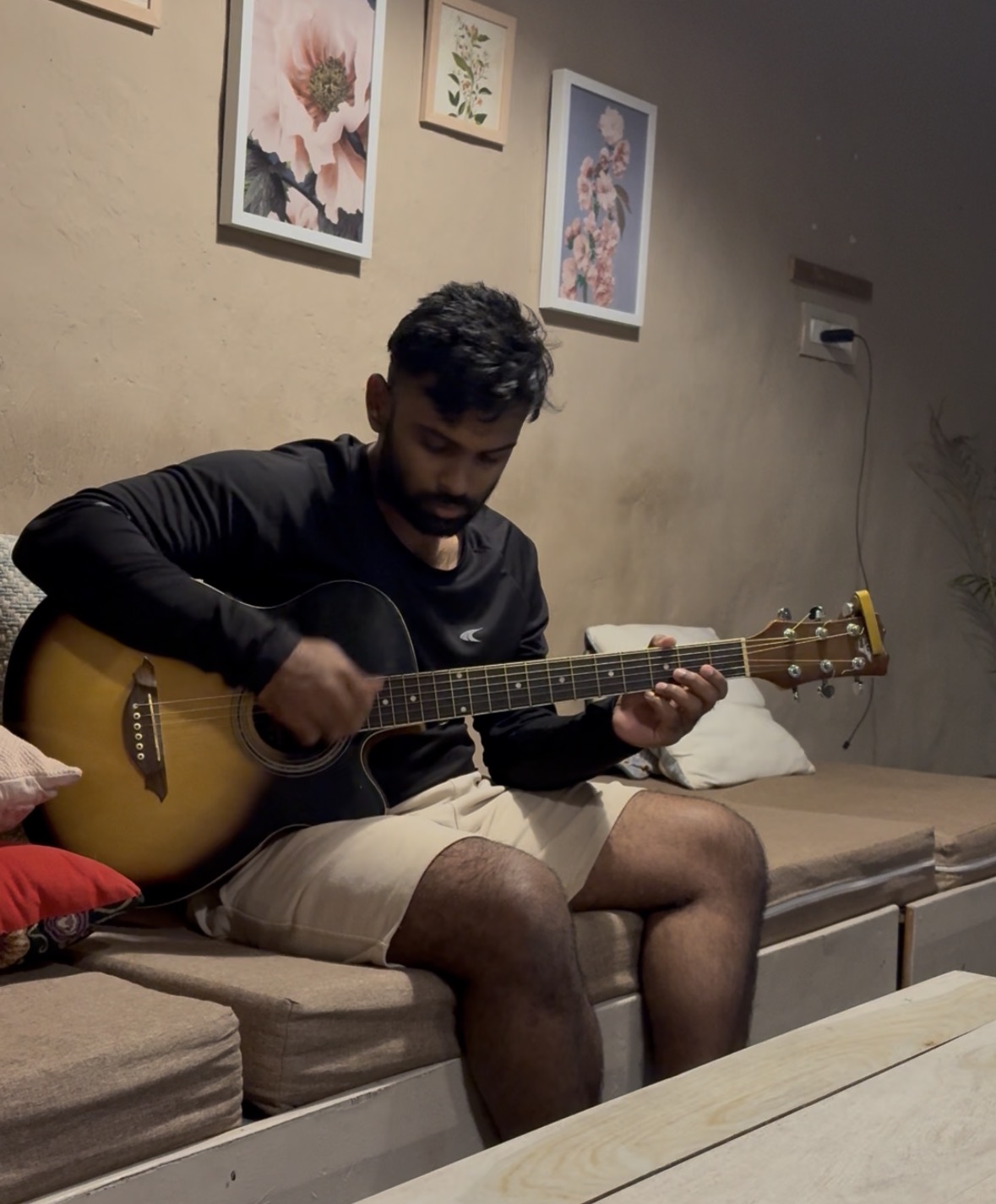First attempt at Guitar. 10/10 picture. 0/10 music